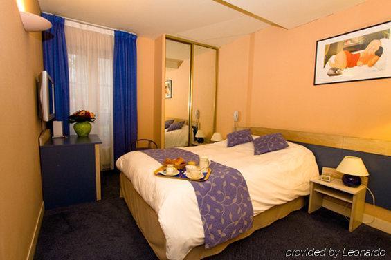 Champerret Heliopolis Hotel Paris Room photo